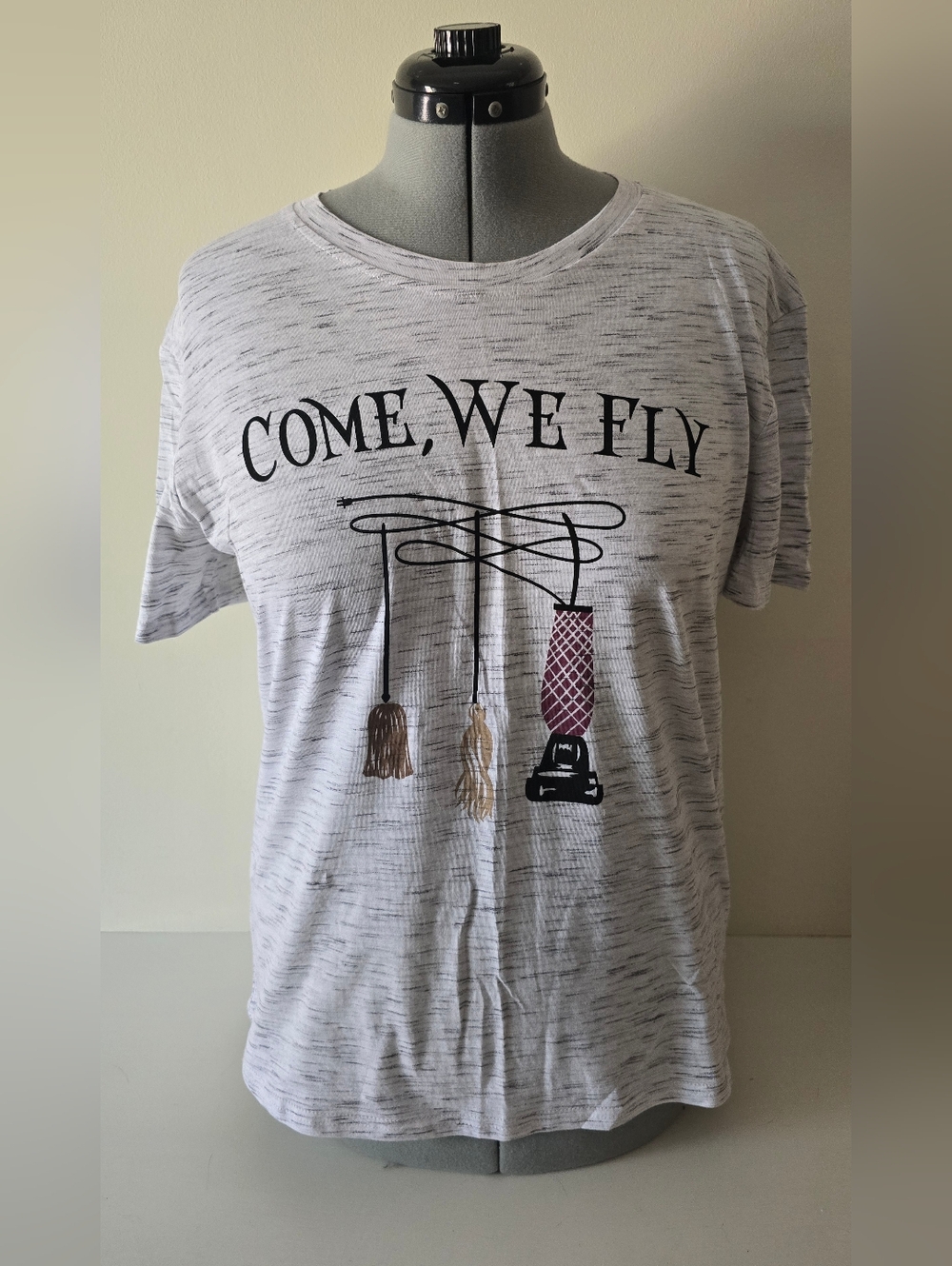 Hocus Pocus Theme “Come We Fly” Graphic Tee Halloween Broom Shirt